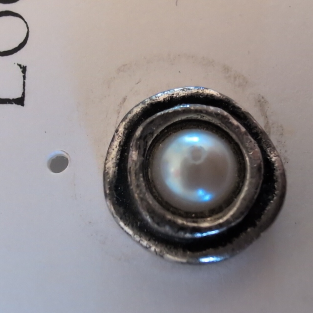 Patricia Locke Silver and Pearl Earrings - Picture 2 of 3